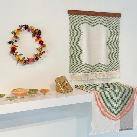 Small tripod bowls : Green