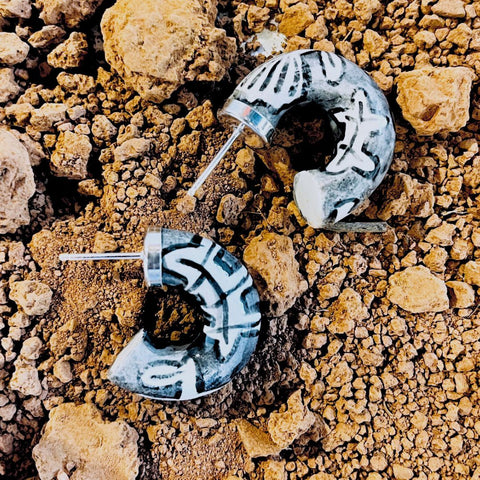 Hechizo Grey Flora Ceramic Hoops