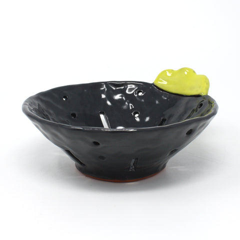 Kari Woolsey Large Berry Bowl (#33)