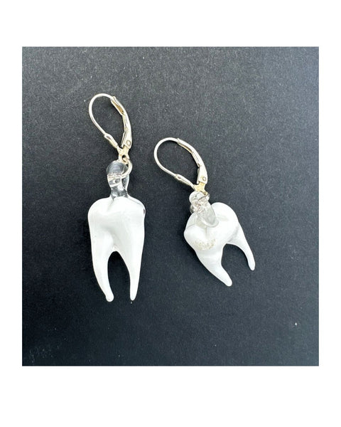 Maddie League Glass Teeth