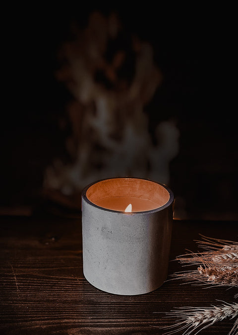 Alicia Dietz Candle : Warm Rustic Woods