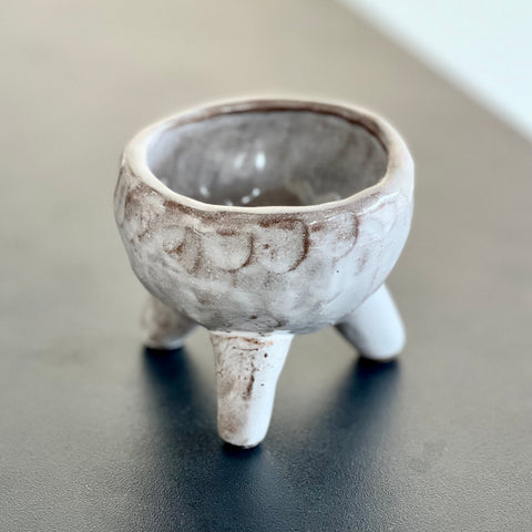 Bear Ceramic tripod bowl